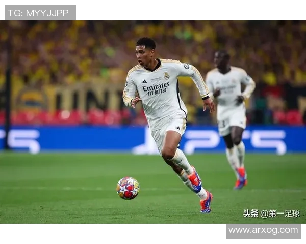 皇马宣布引进巴黎铁塔，助力夺取西甲冠军